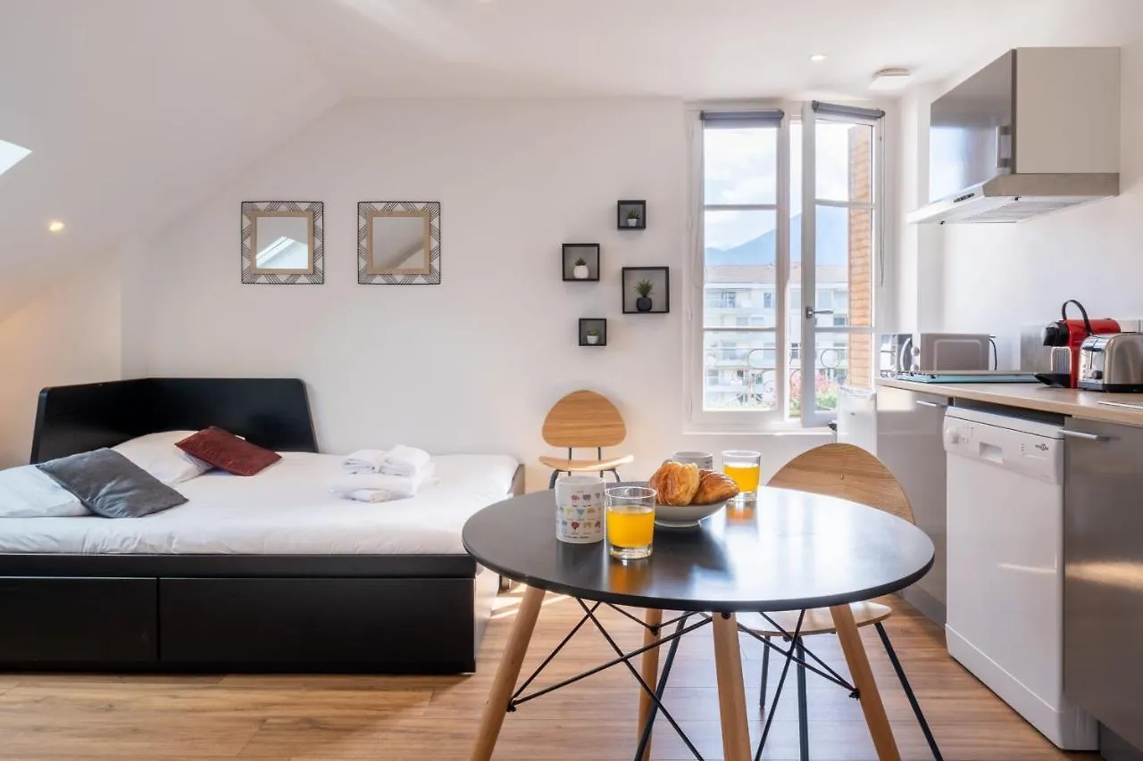 Appartement Guestready - Ancolie - Chaumontel Studio à Annecy
